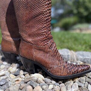 Italian Vintage Brown Snakeskin Leather Western Boots w/Vero Cuoio soles